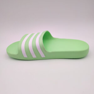 Adidas Adilette vert clair